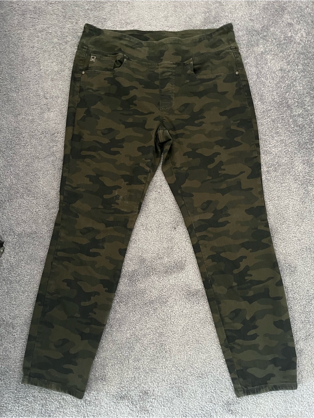 Belle by Kim Gravel Camo Skinny Pants
